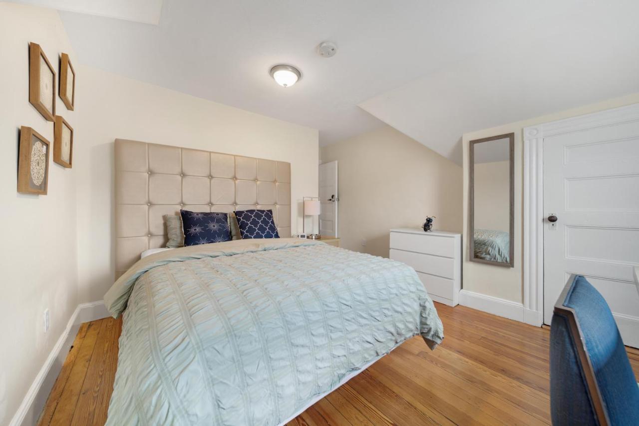 5Br 2Bh Bright & Spacious Apt In Brighton Boston Extérieur photo